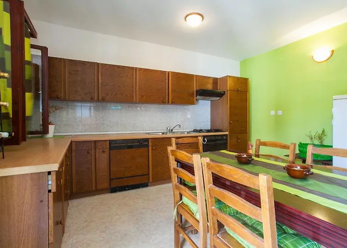 With Parking Space Brna, Korcula - 9188 *