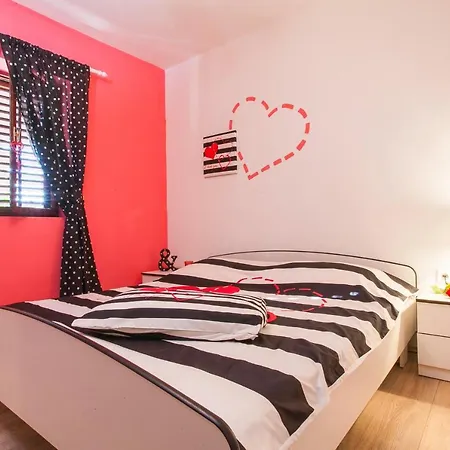 Apartman Apartments With Parking Space Brna, Korcula - 9188