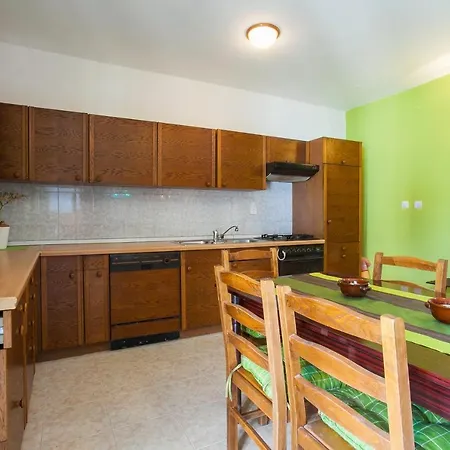 Apartments With Parking Space Brna, Korcula - 9188 *